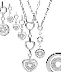 首饰也疯狂 工艺品批发市场的时尚热潮与商业机遇